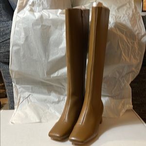 Vince Knee High Boots Brown Zippered Size 8 NEW